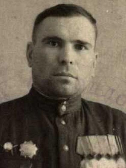 Петров Павел Петрович