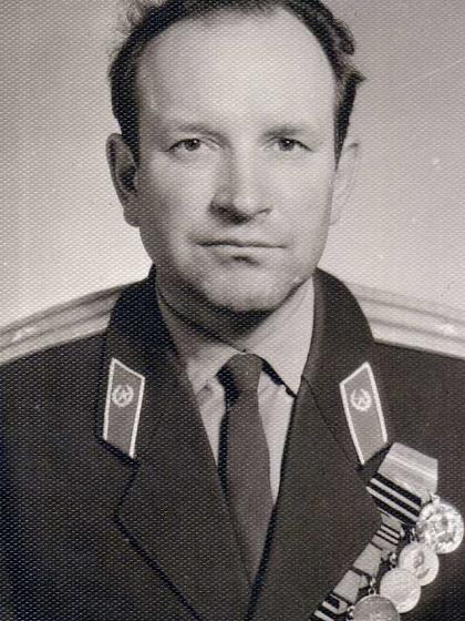 Слесарев Юрий Васильевич